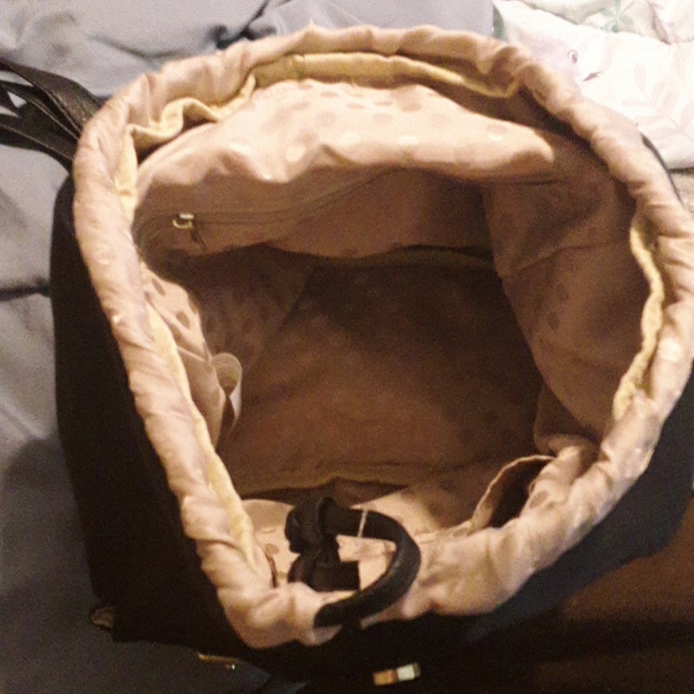 Backpack - Picture 3 of 3